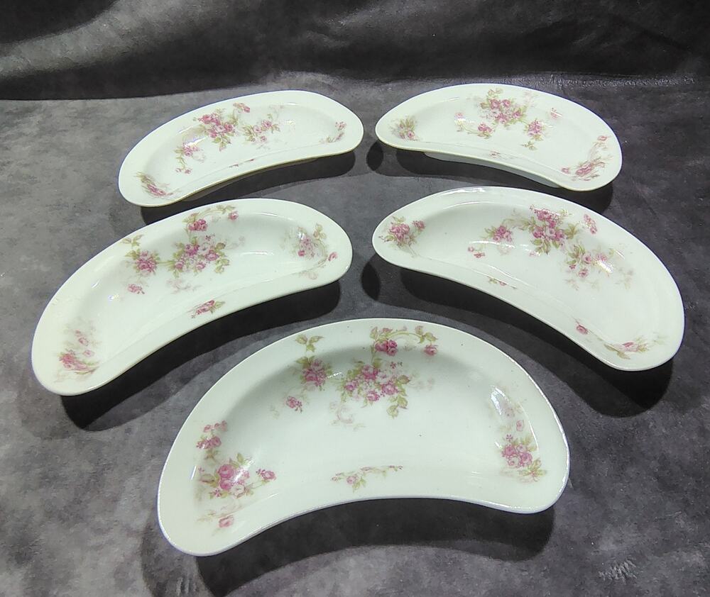 Set of 5 Haviland Limoges Crescent Bone Dishes, France, Theodore Haviland